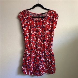 JULY 4TH SALE 💥F21 XXI floral romper✨